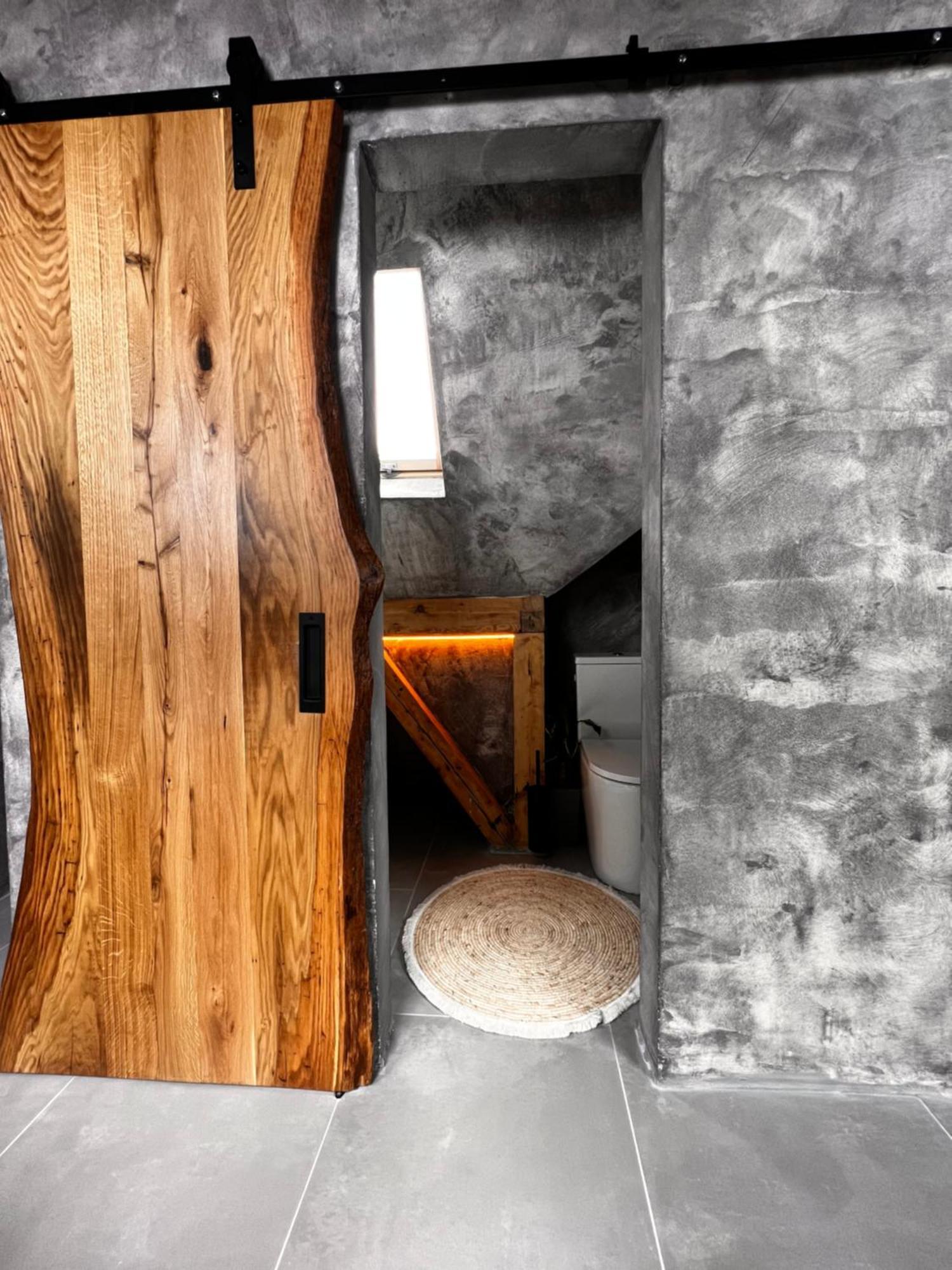 Shard Boutique Hotel-adult Only Braşov